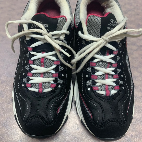 Skechers Shoes - Skechers D’Lites memory foam shoes